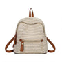 Sac à dos femme de plage en paille tissé avec accents en cuir marron et fermeture éclair
