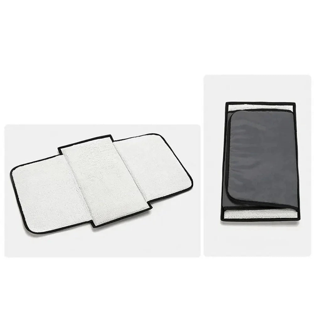 Tapis à langer pliable et portable avec surface blanche douce et côté gris résistant à l’eau