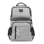 Sac à dos en tissu gris clair avec compartiments zippés et poches en mesh