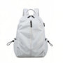 Sac à dos collège MoovePack gris clair minimaliste avec zippers noirs et port USB