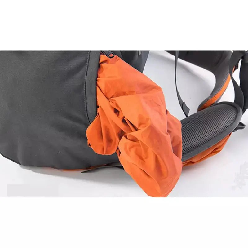 Sac à dos de randonnée 70L sombre gris avec doublure orange pour aventure outdoor