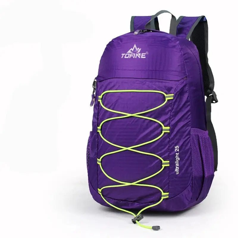 Sac à dos de randonnée ultra-léger 25L en violet avec cordons élastiques jaunes