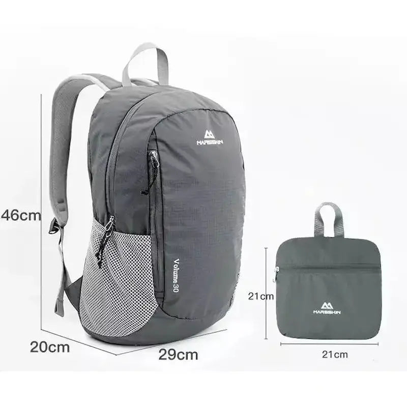 Sac à dos de randonnée ultra-léger sombre gris pliable avec poches latérales en maille