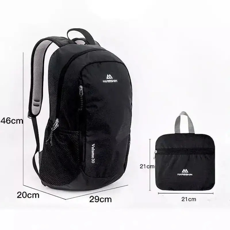 Sac à dos de randonnée ultra-léger noir pliable avec poches en mesh et bretelles ajustables
