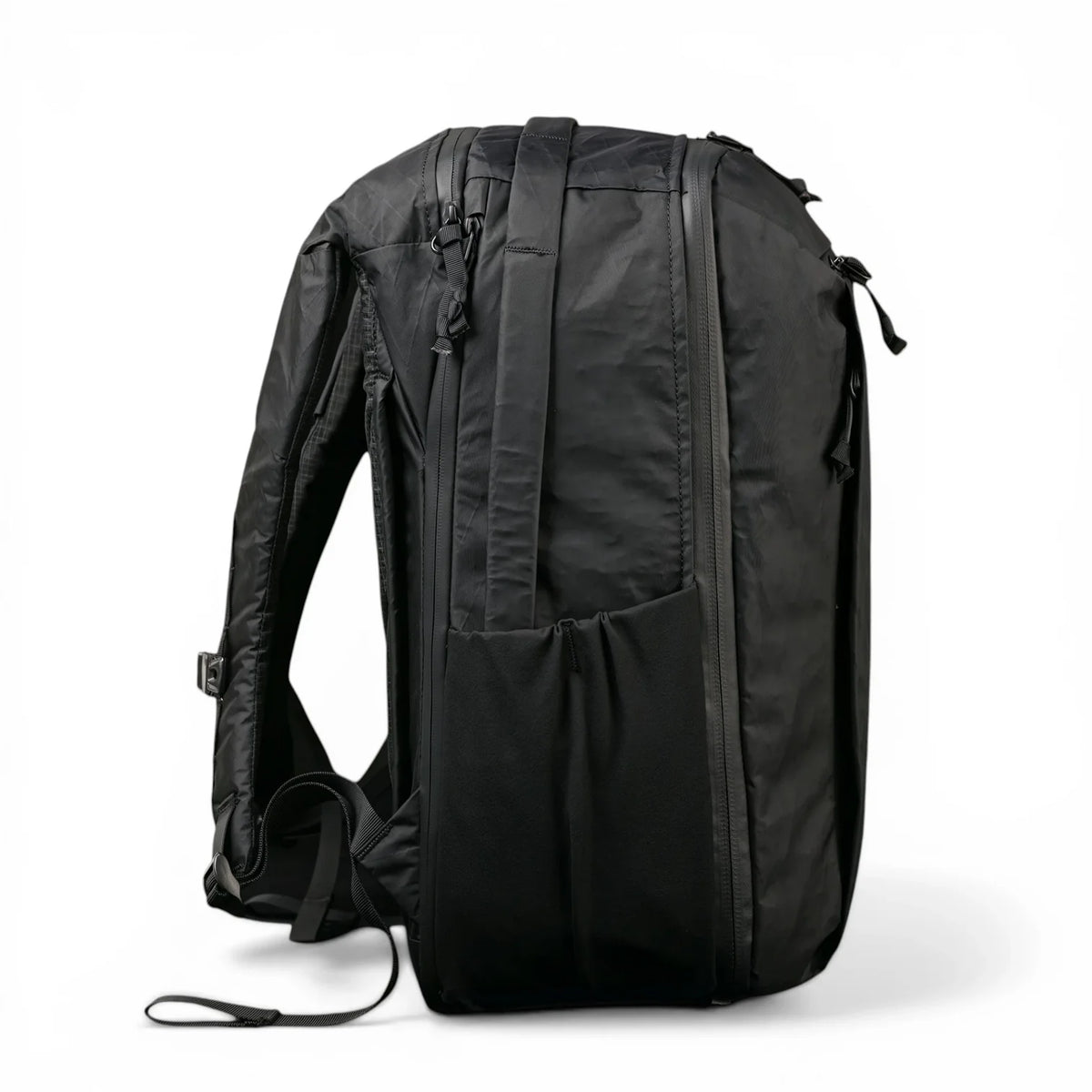 Sac à dos de voyage 26L CBT X noir en nylon avec compartiments et sangles