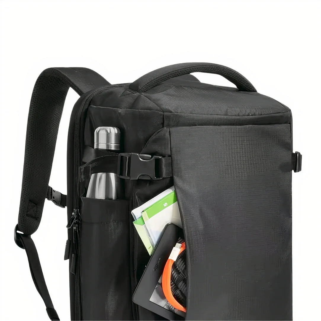Sac à dos de voyage 30L Trip Quest noir avec porte-bouteille et compartiments