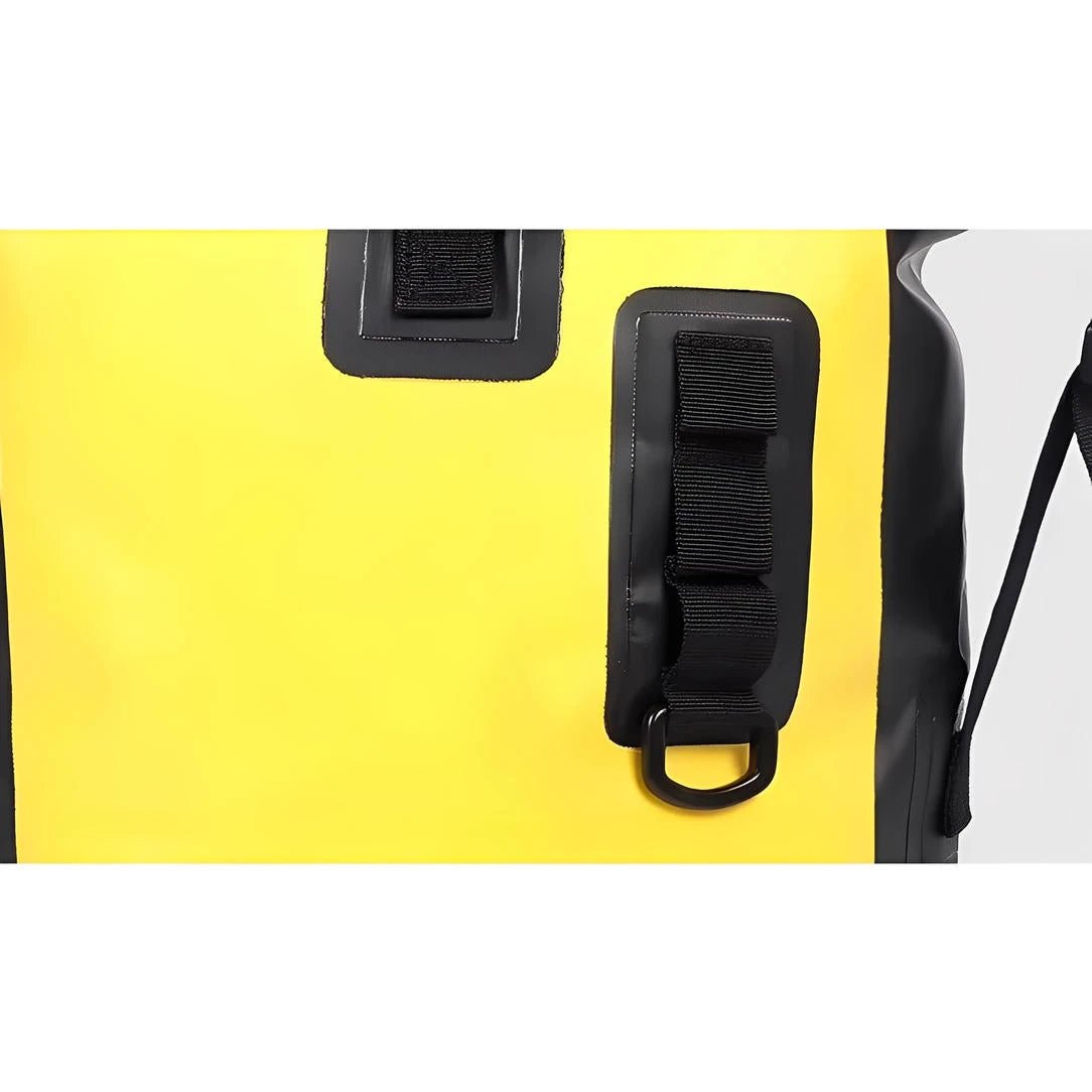 Sac à dos étanche de rafting jaune waterproof avec bandoulières noires et anneau D