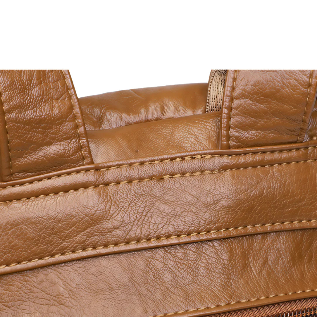 Sac à dos femme de ville en cuir tanné avec coutures visibles et texture