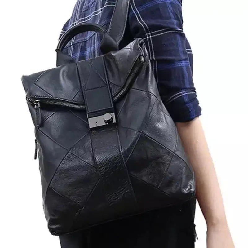 Sac à dos femme élégant en cuir patchwork noir avec poignée et fermeture à rabat
