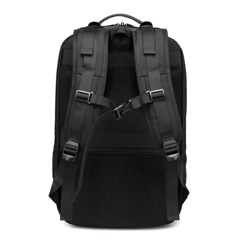 Sac à dos grande ouverture noir avec bretelles rembourrées et sangle sternum