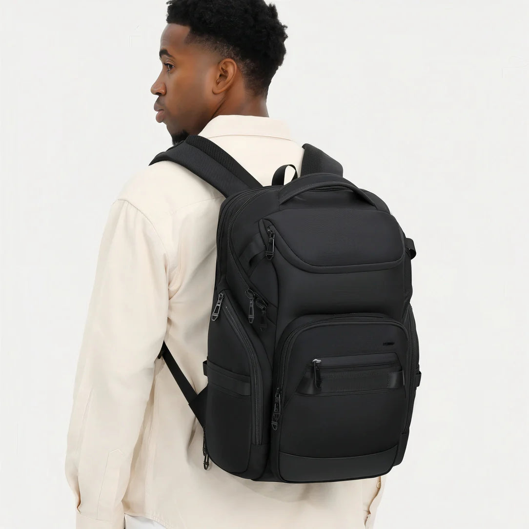 Sac à dos homme Ozuko Gen II noir multi-poches avec sangles ajustables