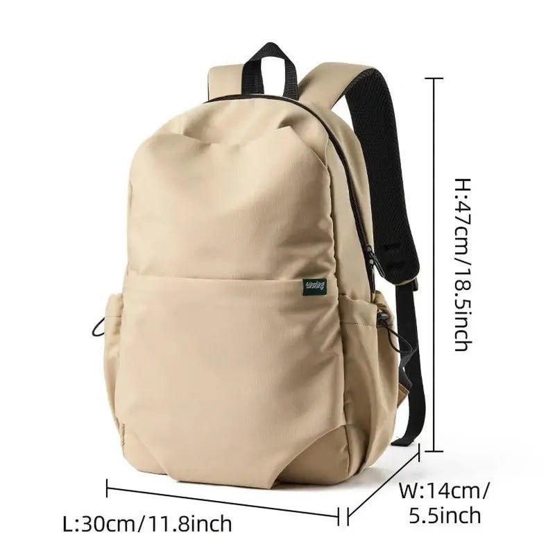 Sac à dos homme tendance beige avec bretelles noires et plusieurs compartiments
