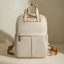 Sac à dos en cuir blanc avec accents marron et sangles ajustables - Lune Opaline