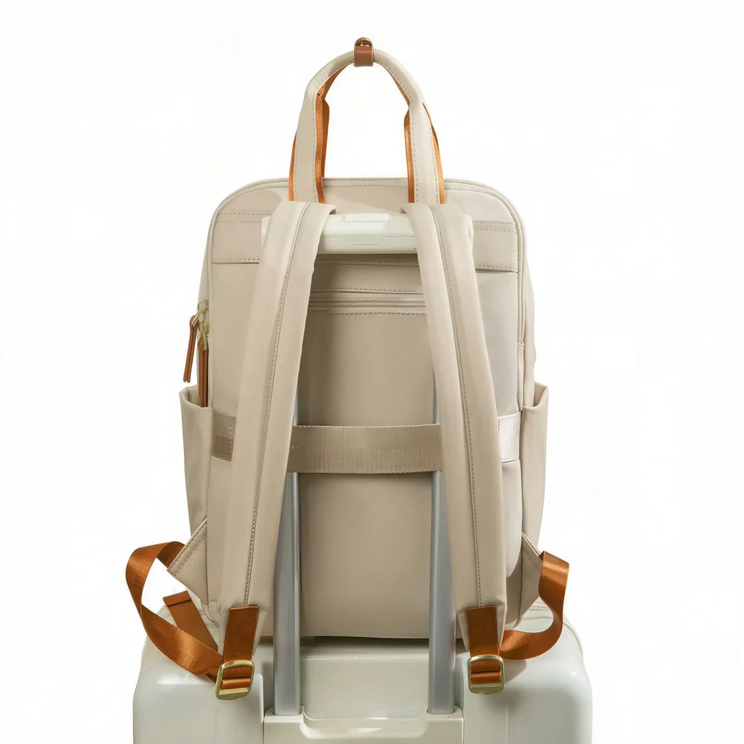 Sac à dos Lune Opaline crème avec accents cuir marron et sangles ajustables