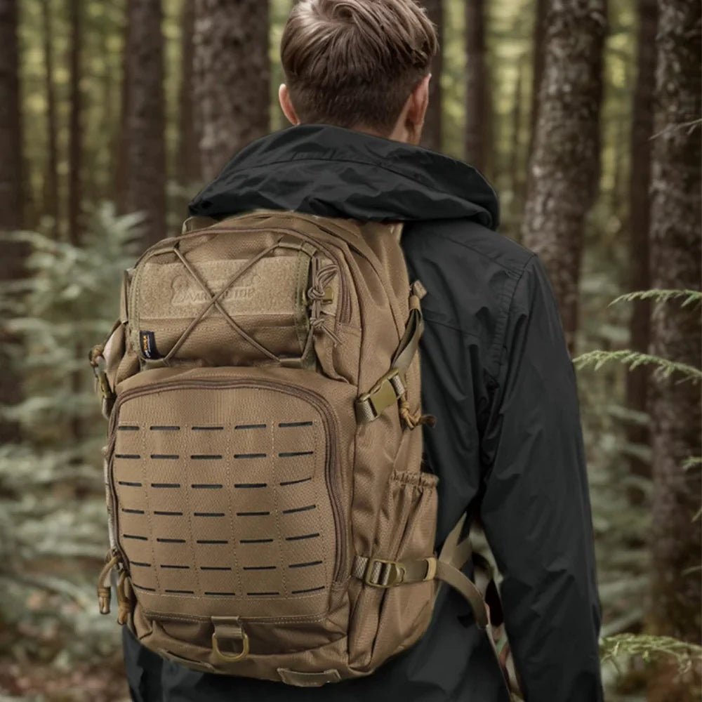 Sac à dos militaire tactique 25L 915D en brun avec webbing MOLLE pour randonnée