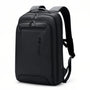 Sac à dos ordinateur Nebula 16 noir avec compartiments zippés et port USB latéral
