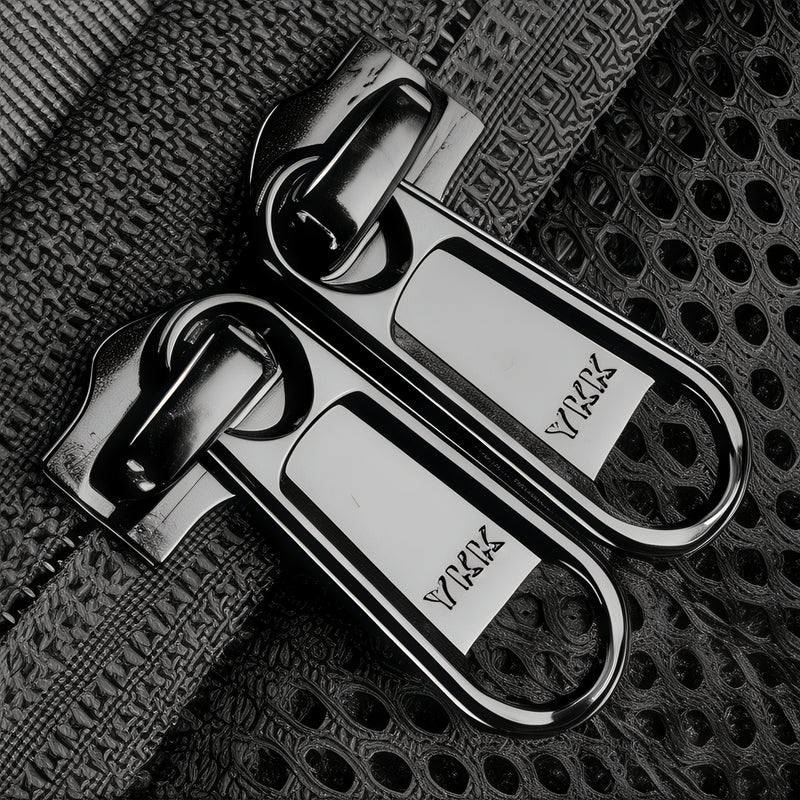 Deux tirettes de fermeture éclair en métal brillant avec nom de marque gravé pour Sac à dos sécurisé LockPack