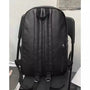 Sac à dos ville homme cuir en cuir noir avec bretelles ajustables et poche zippée latérale