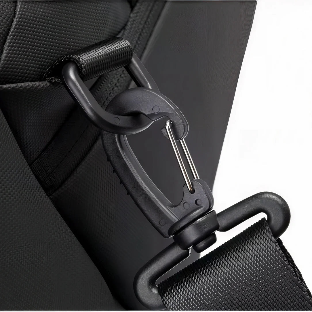 Extenseur de ceinture noire en forme de mousqueton pour sac de sport avec compartiment chaussures